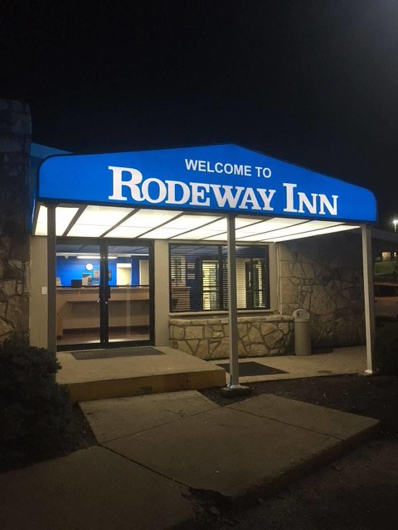 Rodeway Inn Sharonville Exterior foto